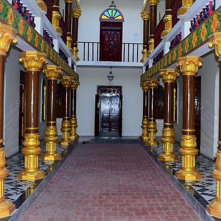 Chettinad Manor Hotel Kanadukattan Ngoại thất bức ảnh