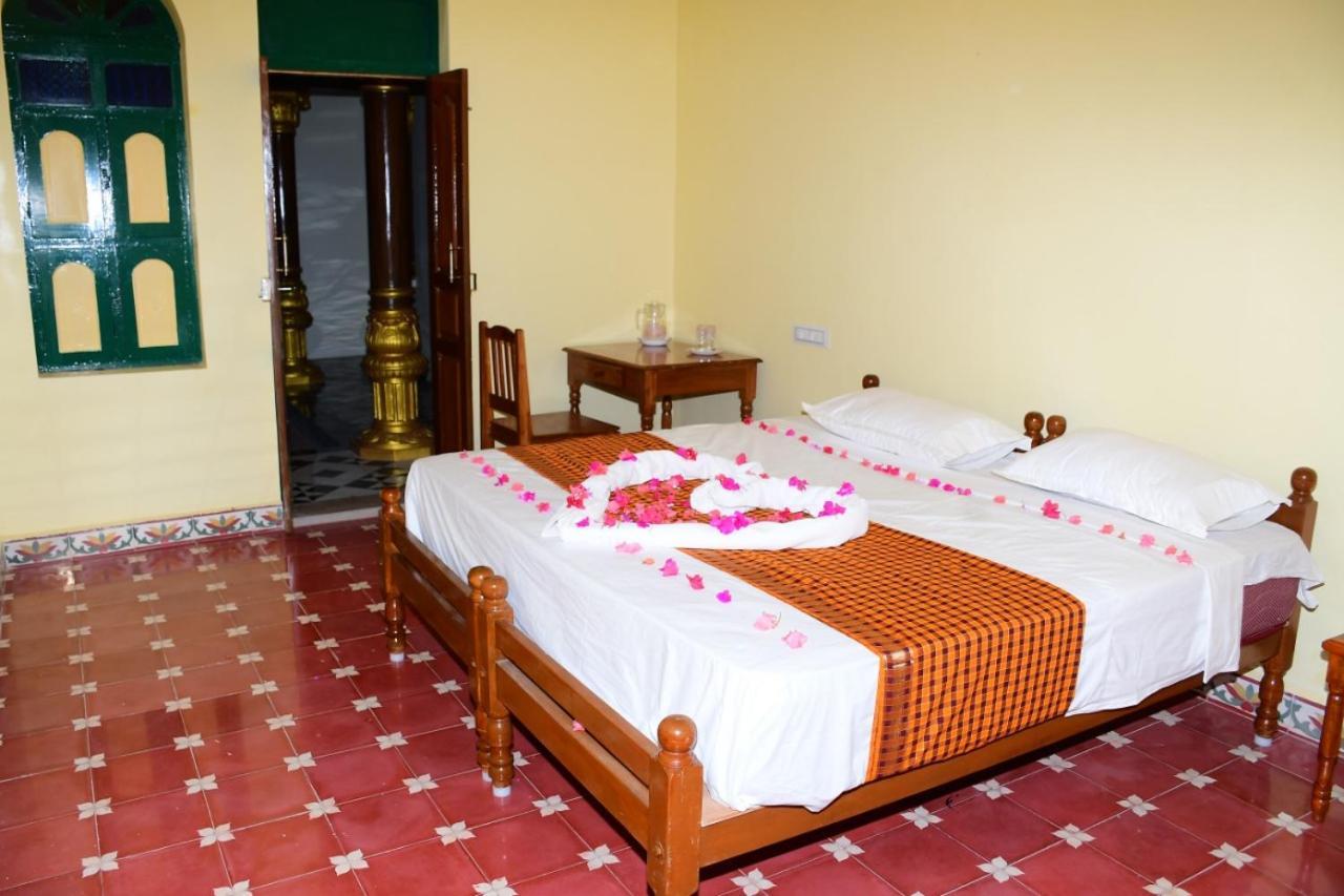 Chettinad Manor Hotel Kanadukattan Ngoại thất bức ảnh